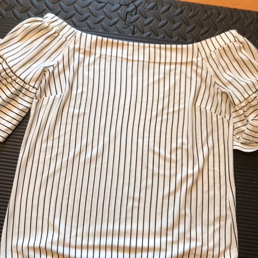 Banana Republic off shoulder striped top